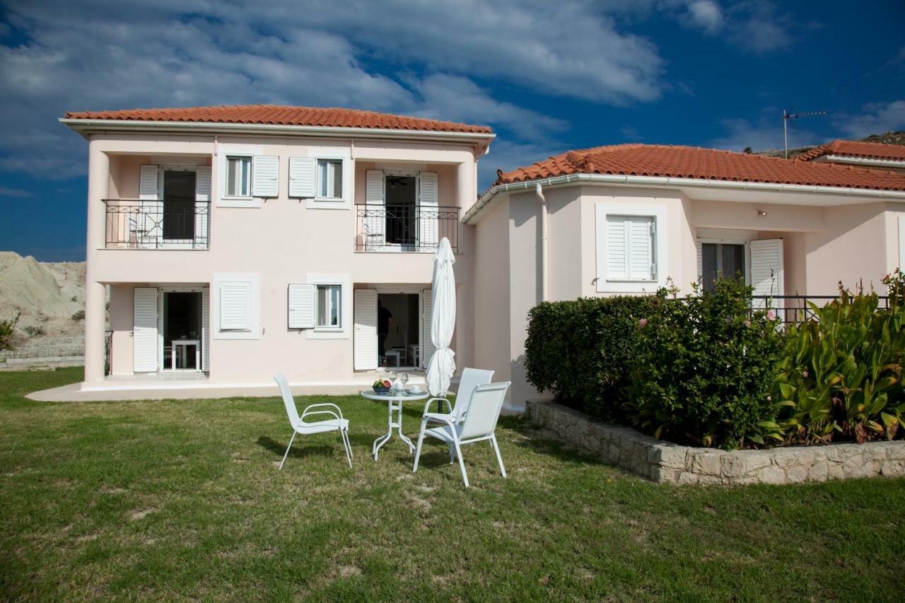 Cavaliere Houses Lixouri Exterior foto